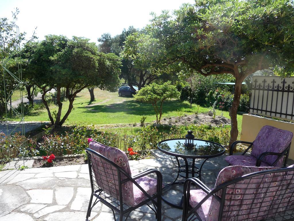 Neria Summer Houses Hanioti Room photo