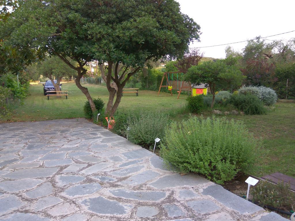 Neria Summer Houses Hanioti Exterior photo