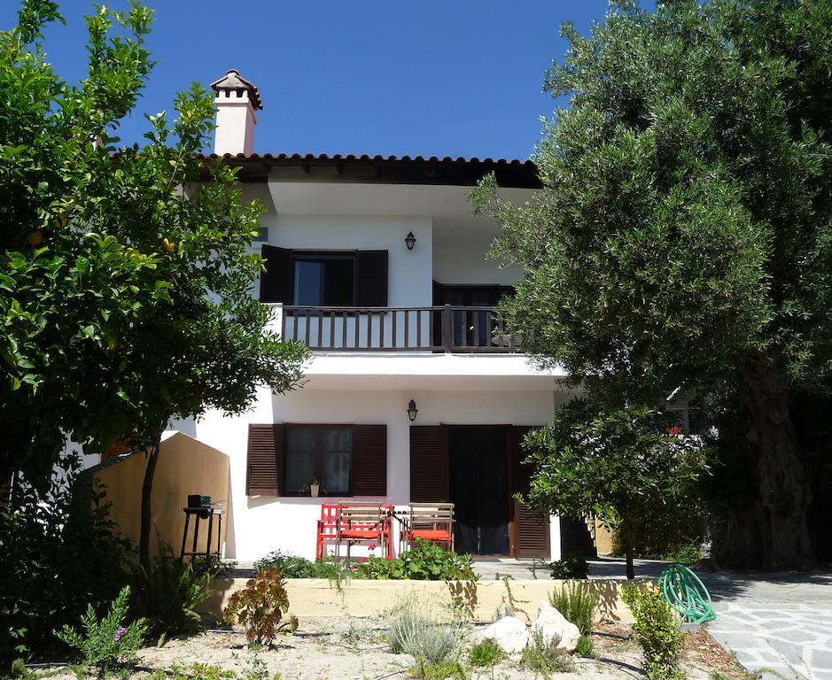 Neria Summer Houses Hanioti Room photo